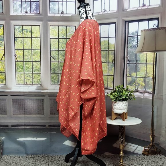 NWT SONOMA ZUMO GEO TACKED RUANA (CORAL & YELLOW / OS) - Picture 7 of 15